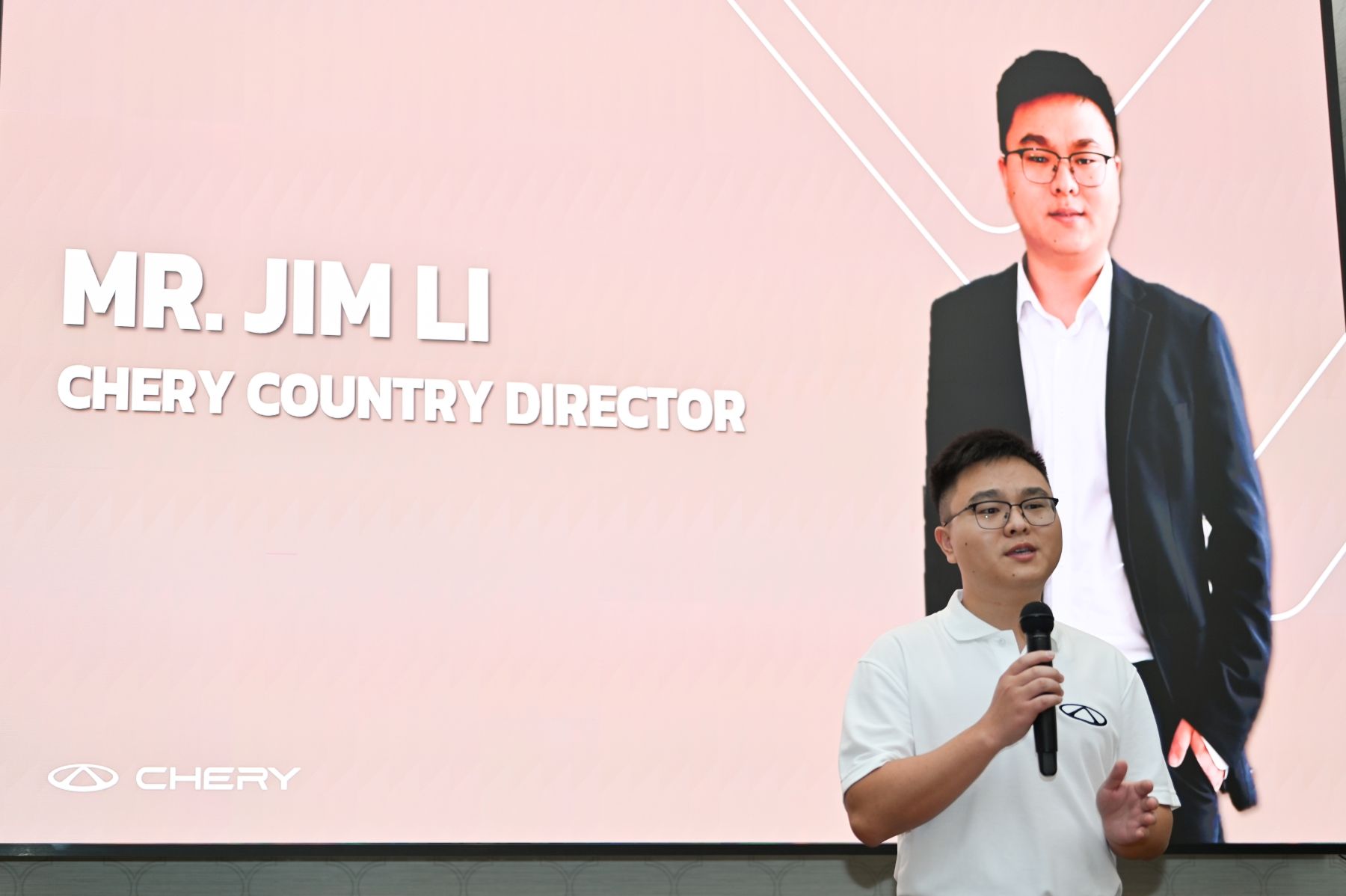 02 Mr. Jim Li, Country Director of Chery (Thailand).jpg